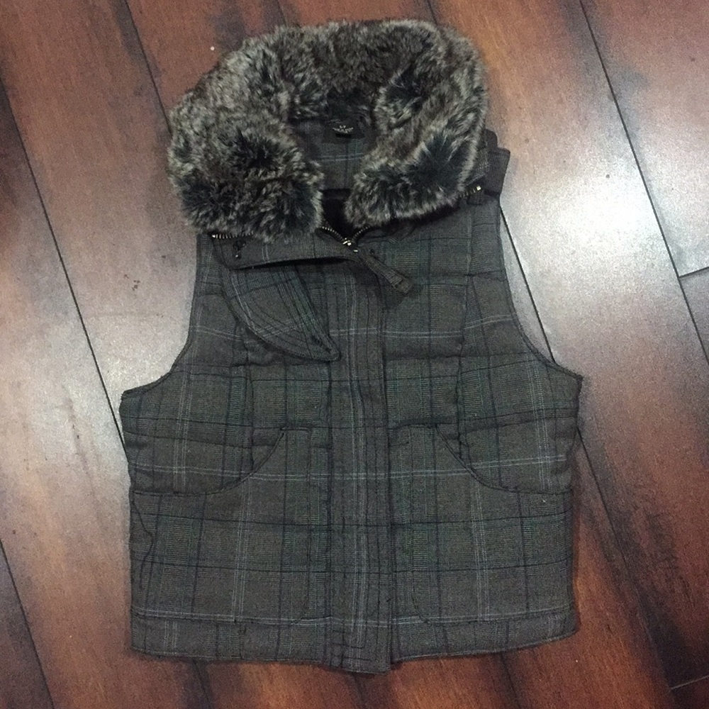 Guess Jeans Puffer Vest with Faux Fur Collar (Sm)